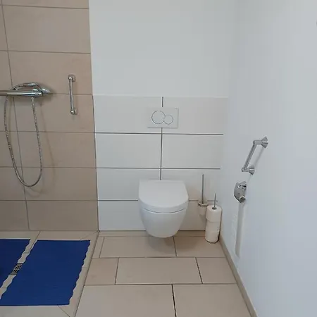 Dachwohung, Ferienwohnung Oder Auch Fuer Monteure Geeignet * Eschweiler