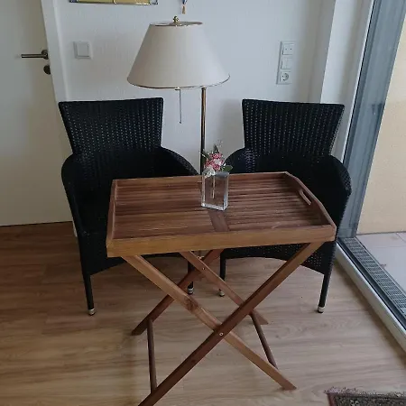 Dachwohung, Ferienwohnung Oder Auch Fuer Monteure Geeignet *
